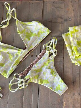Vintage Acacia 3-piece Bikini & Pareo SET